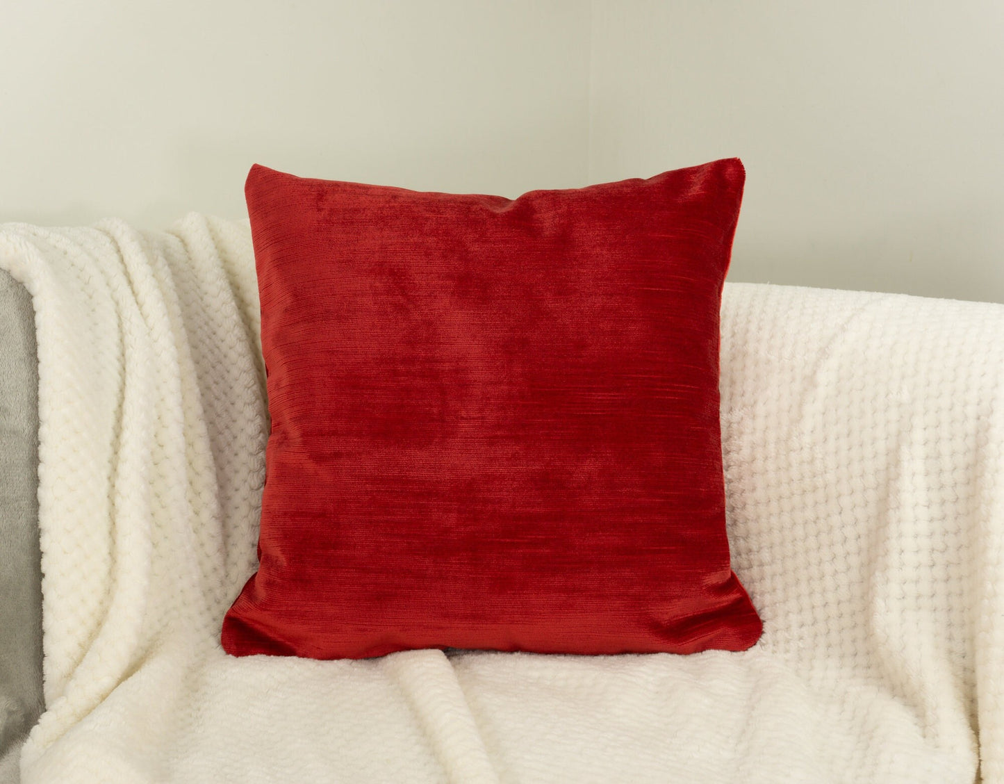 Luxury Cord Red Velvet Cushion Cover Decorative Red throw Pillow Cover 43x43cm