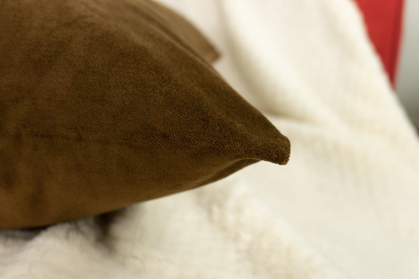 Chocolate Brown Velvet Cushion Cover, Chocolate Brown Plush Velvet Pillow Cover 45x45cm