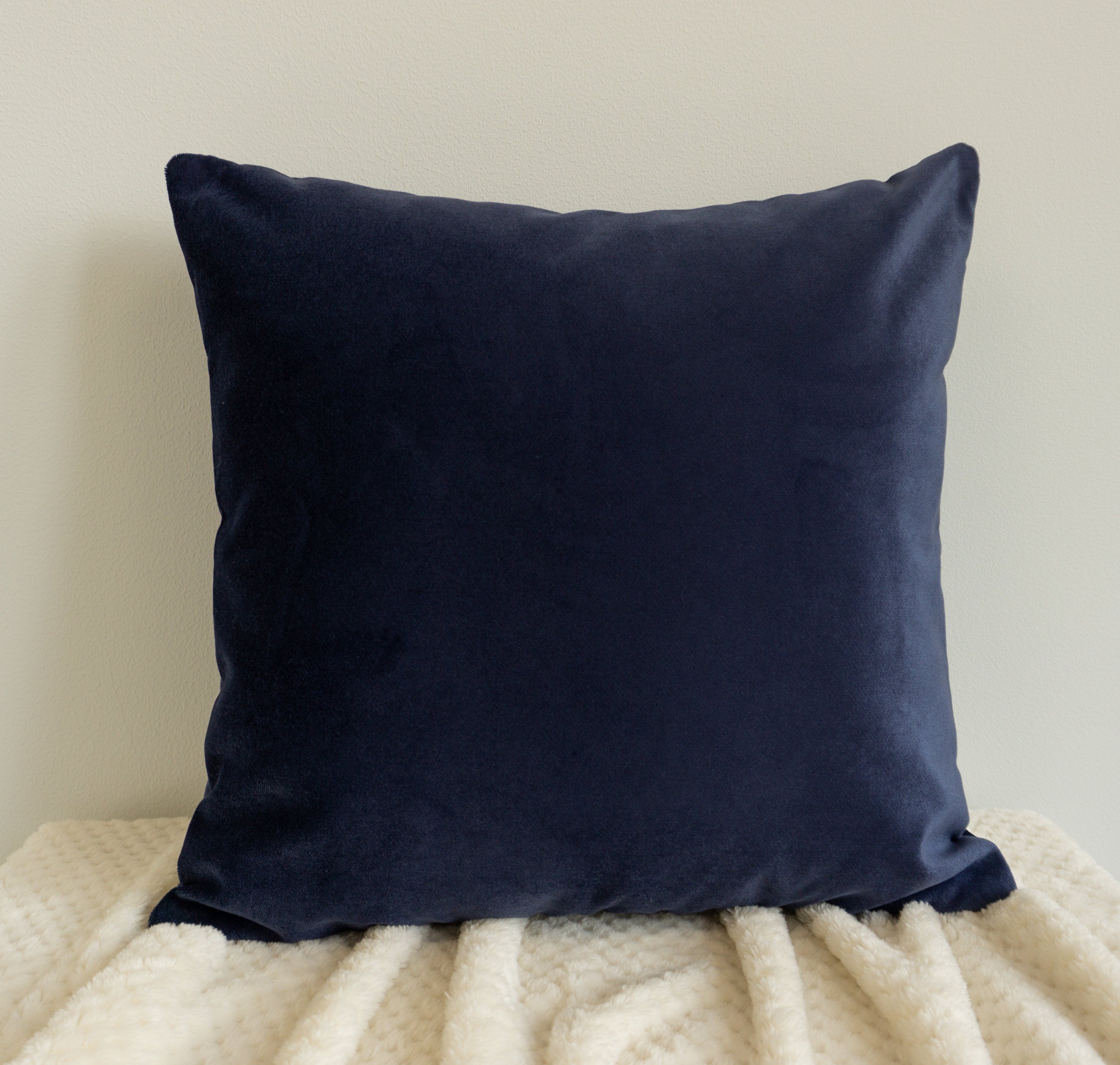 Cobalt blue hot sale cushion covers